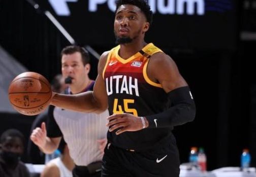 让两位球星 让两位球星