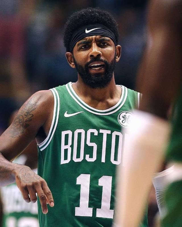 借着全队的 借着全队的