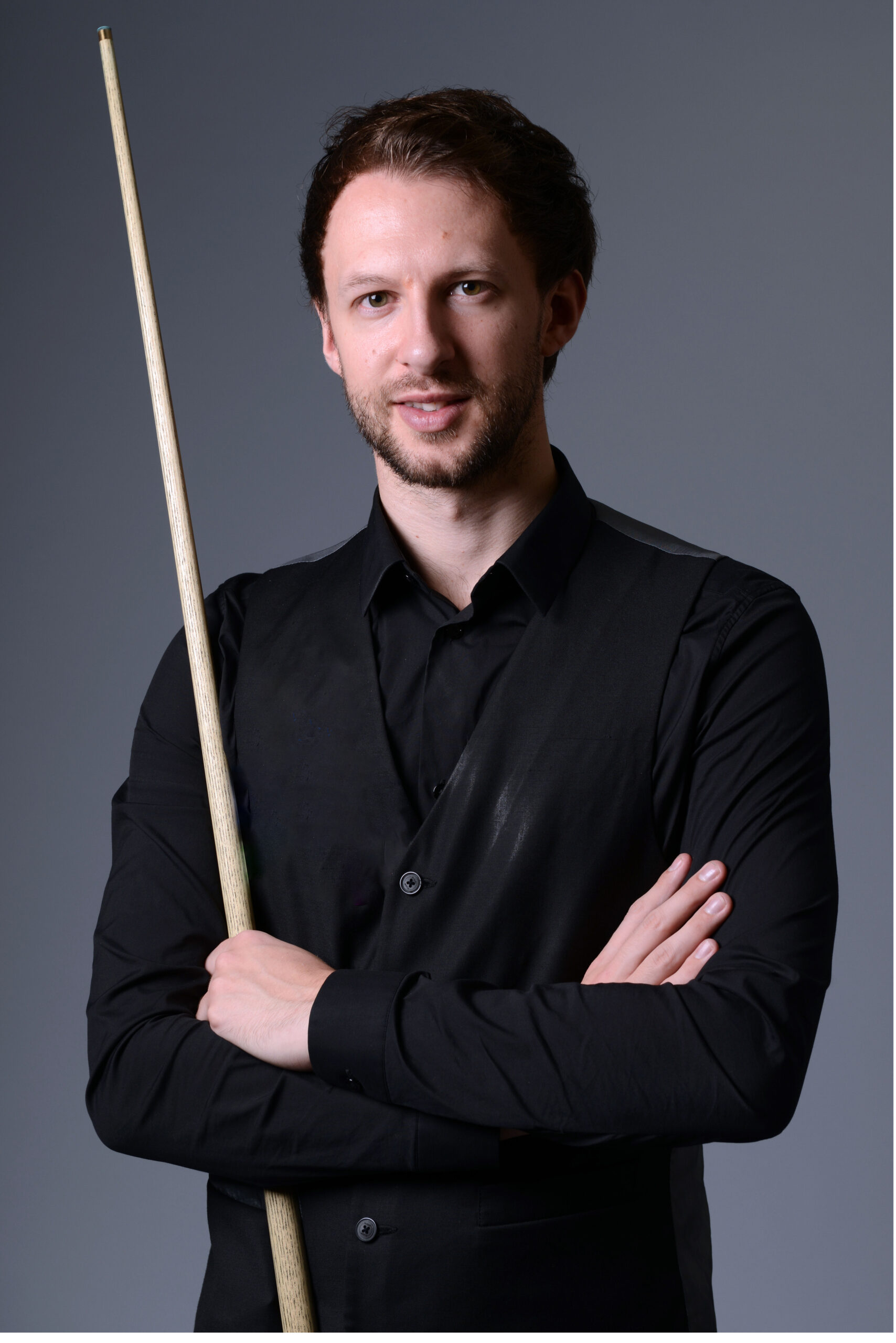 在对抗中提 在对抗中提